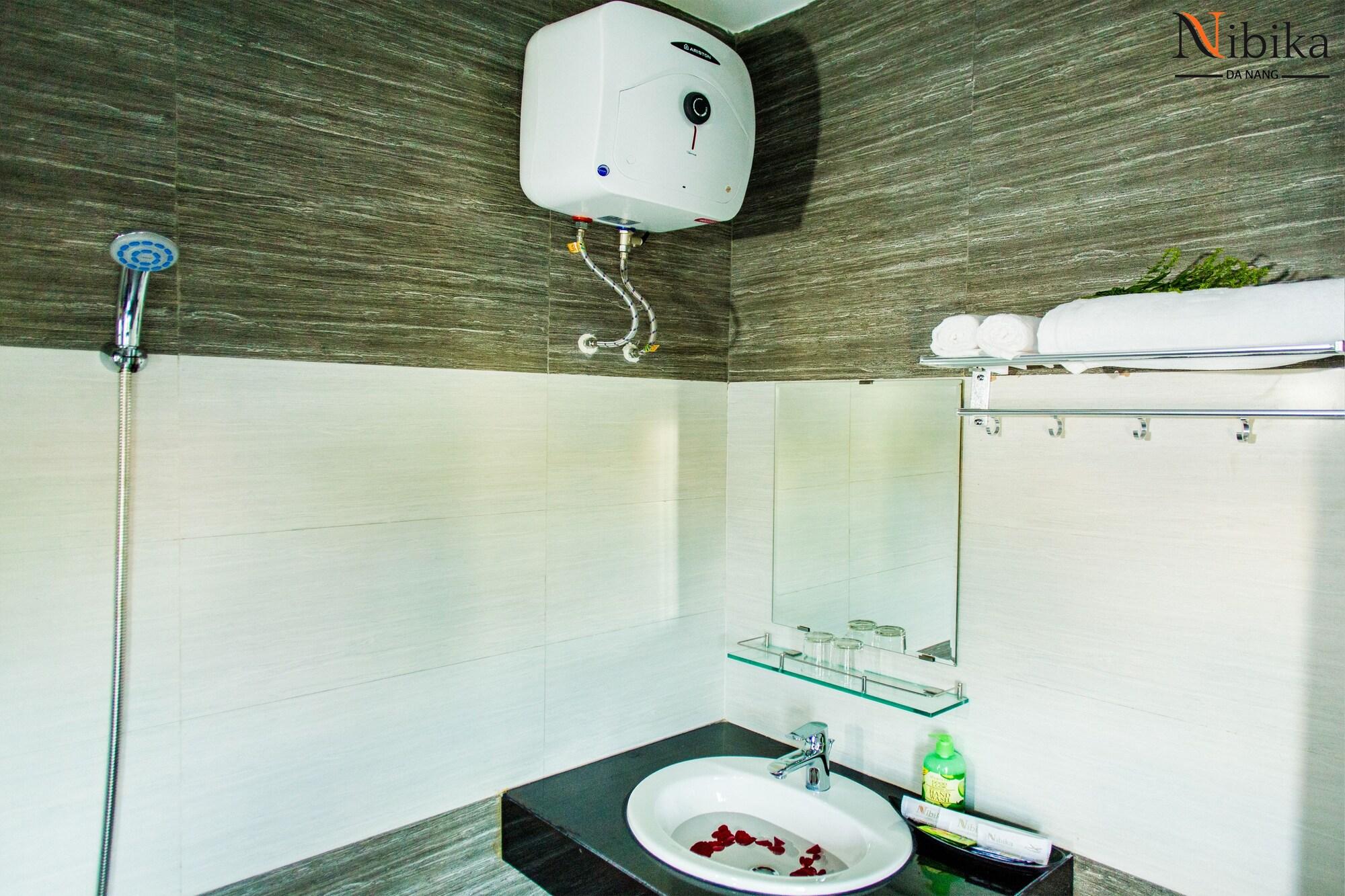 Bamboo Hotel Дананг Экстерьер фото